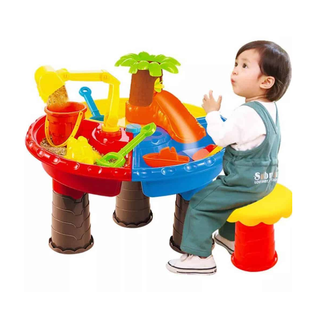 Water and sand table with 16 piece play set