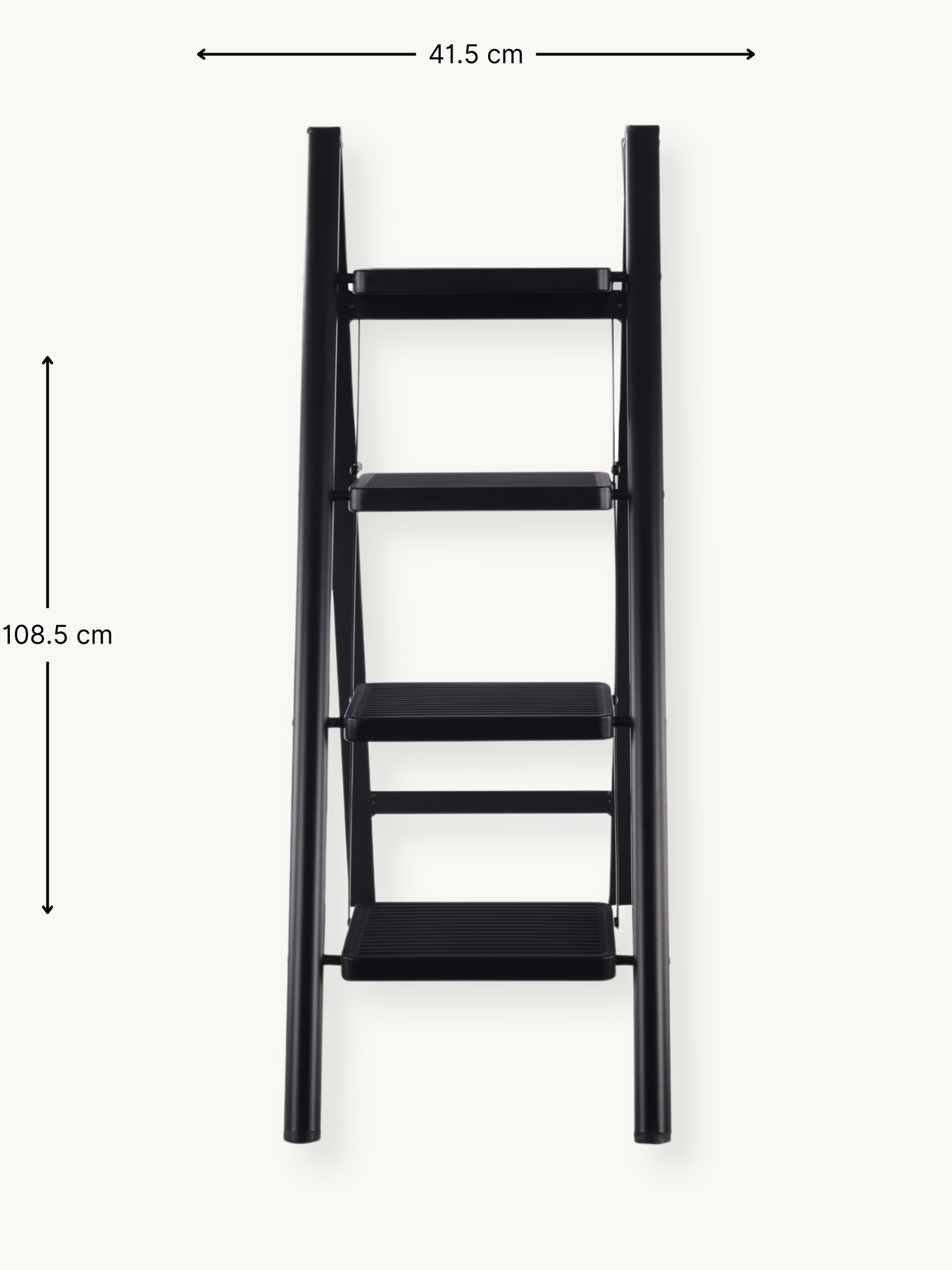 Folding 4-step ladder with anti-slip steps