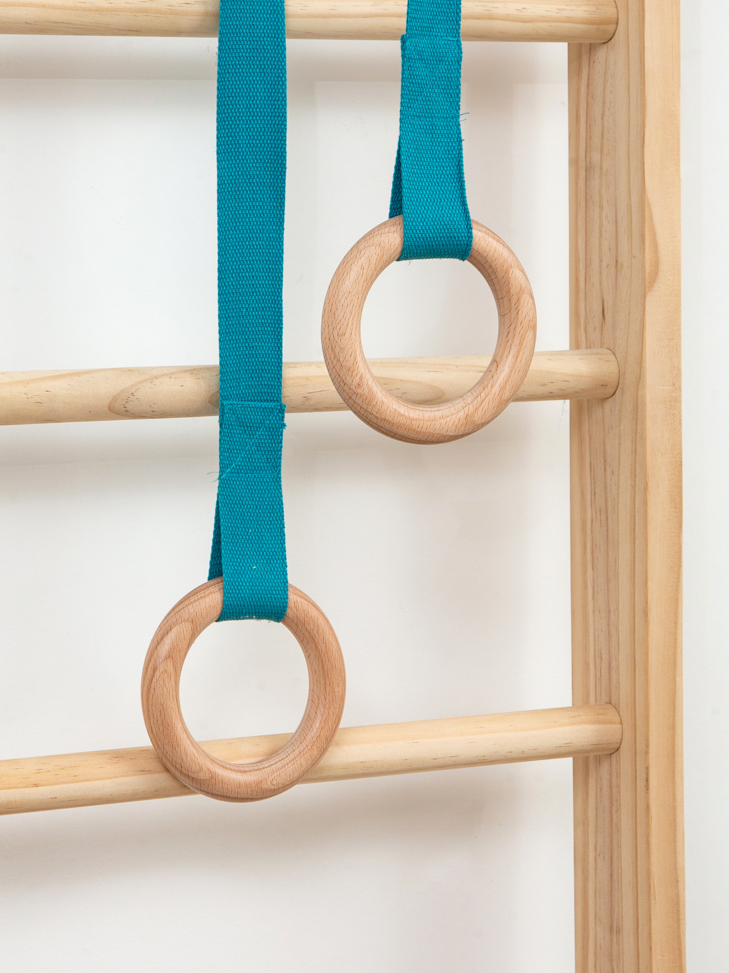 Indoor wall climbing frame Lou