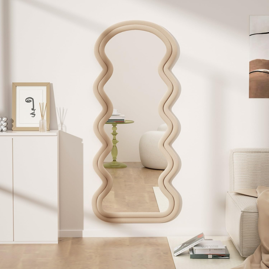 Wavy shaped standing mirror Clara