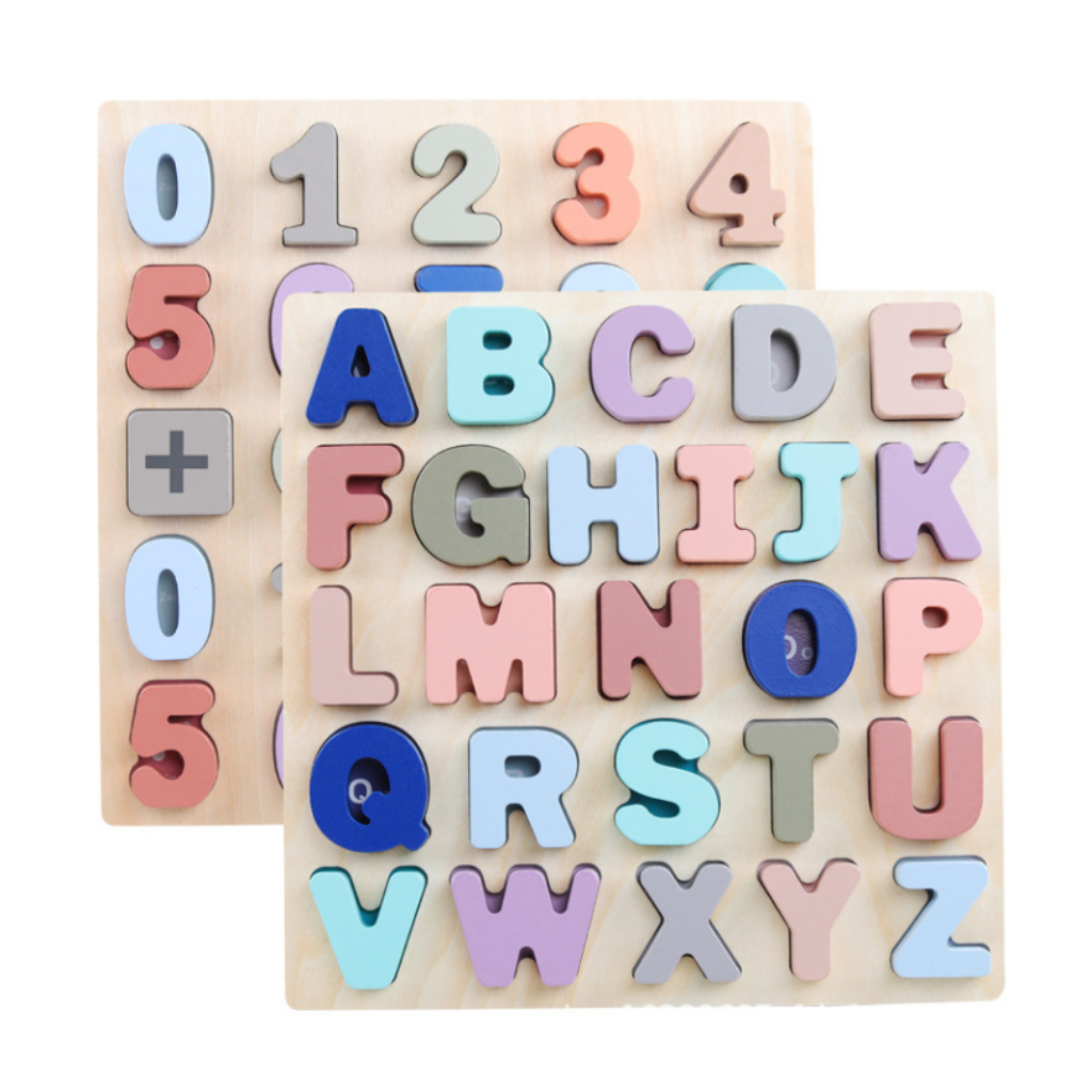 Trä alfabet/siffror pussel