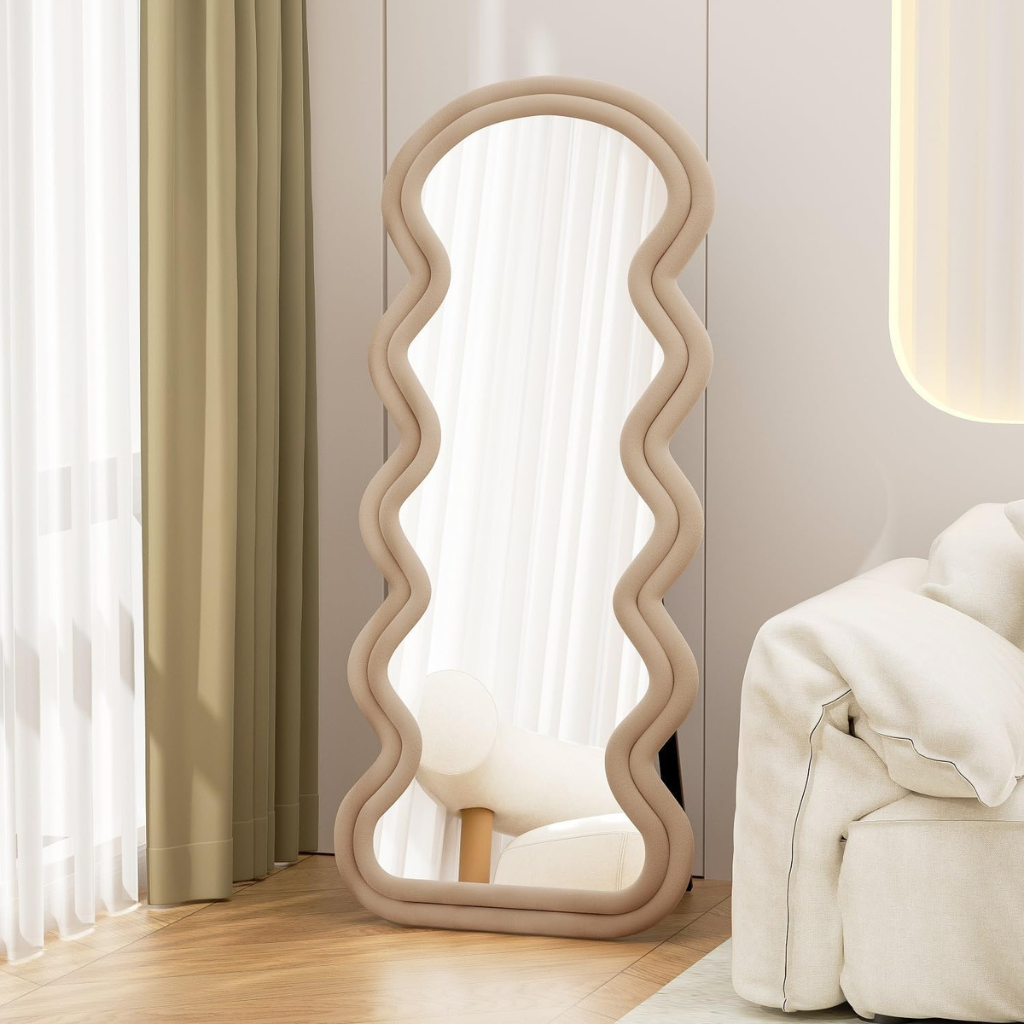 Wavy shaped standing mirror Clara