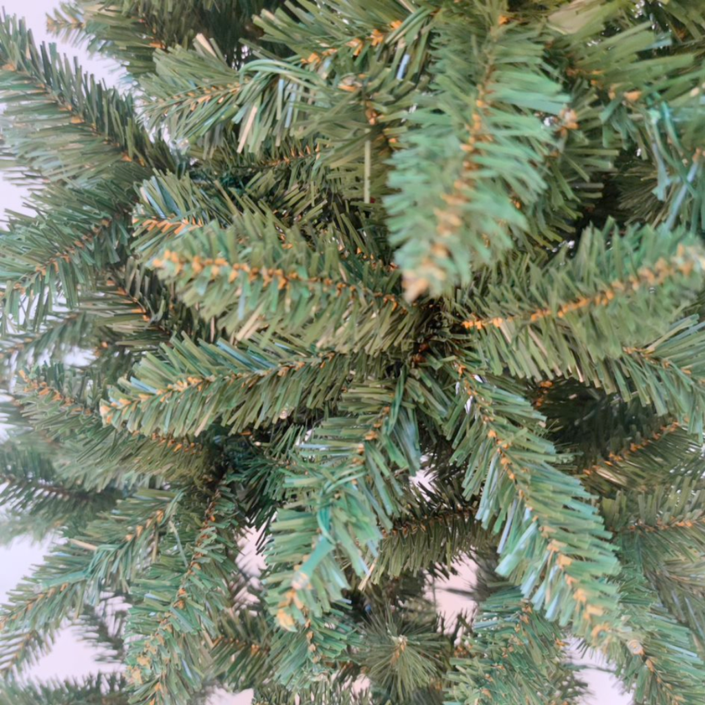 Árbol de Navidad Thalía con iluminación LED.