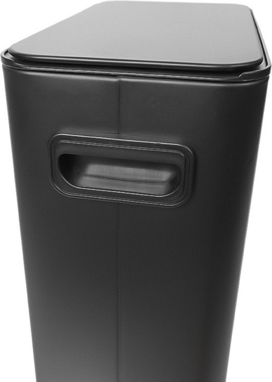 Trash bin - Pedal bin/Waste bin