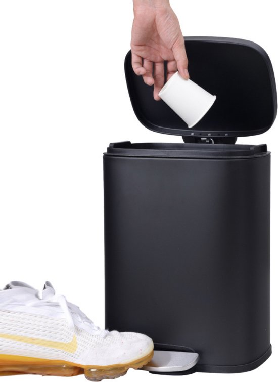 Trash bin - Pedal bin/Waste bin