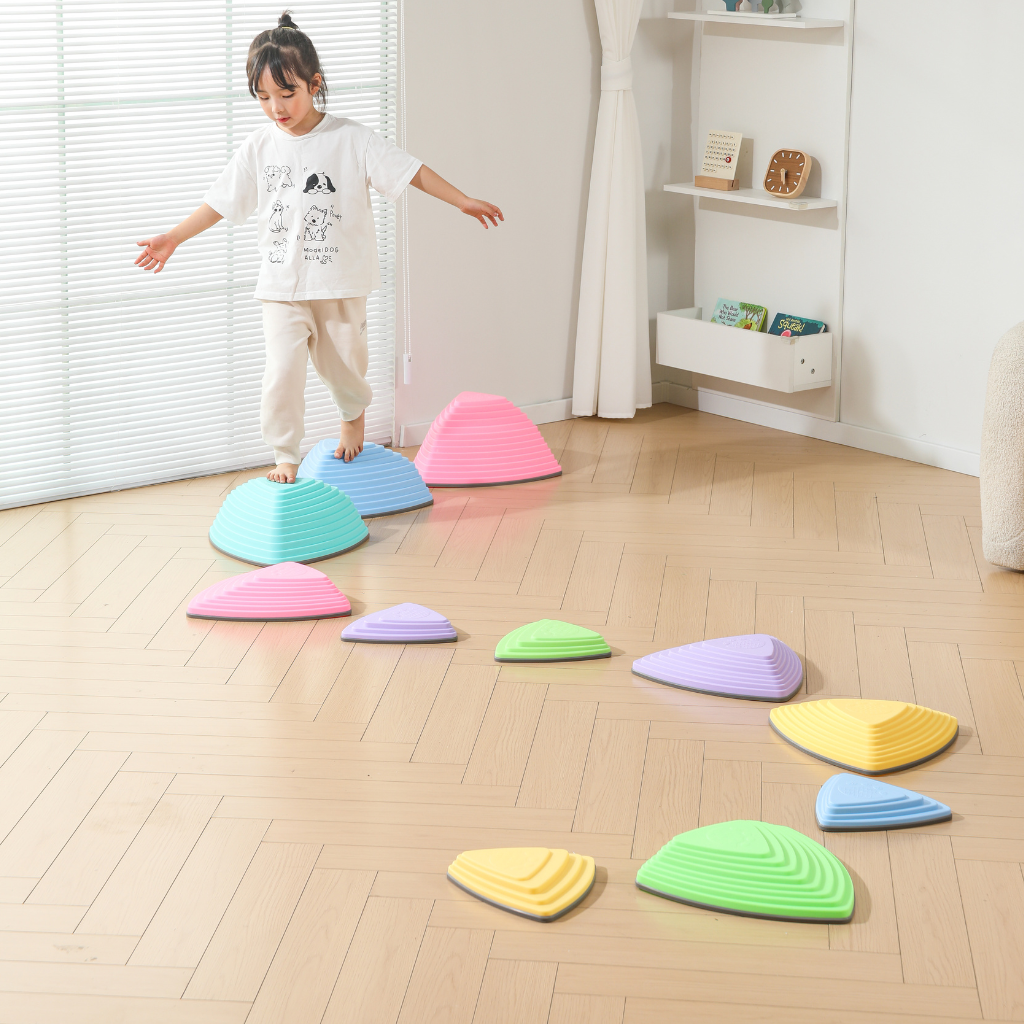 Montessori river stone balance set 11 pieces multicolor