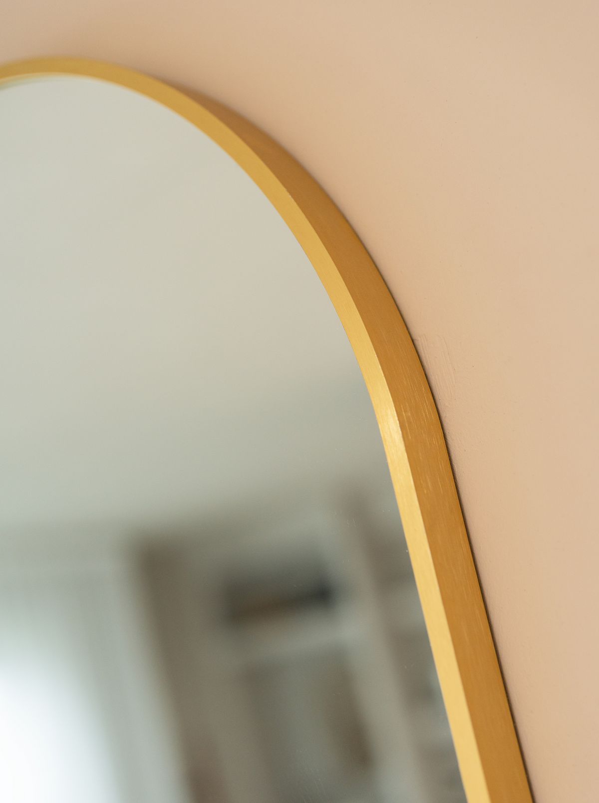 Oval standing mirror Eden