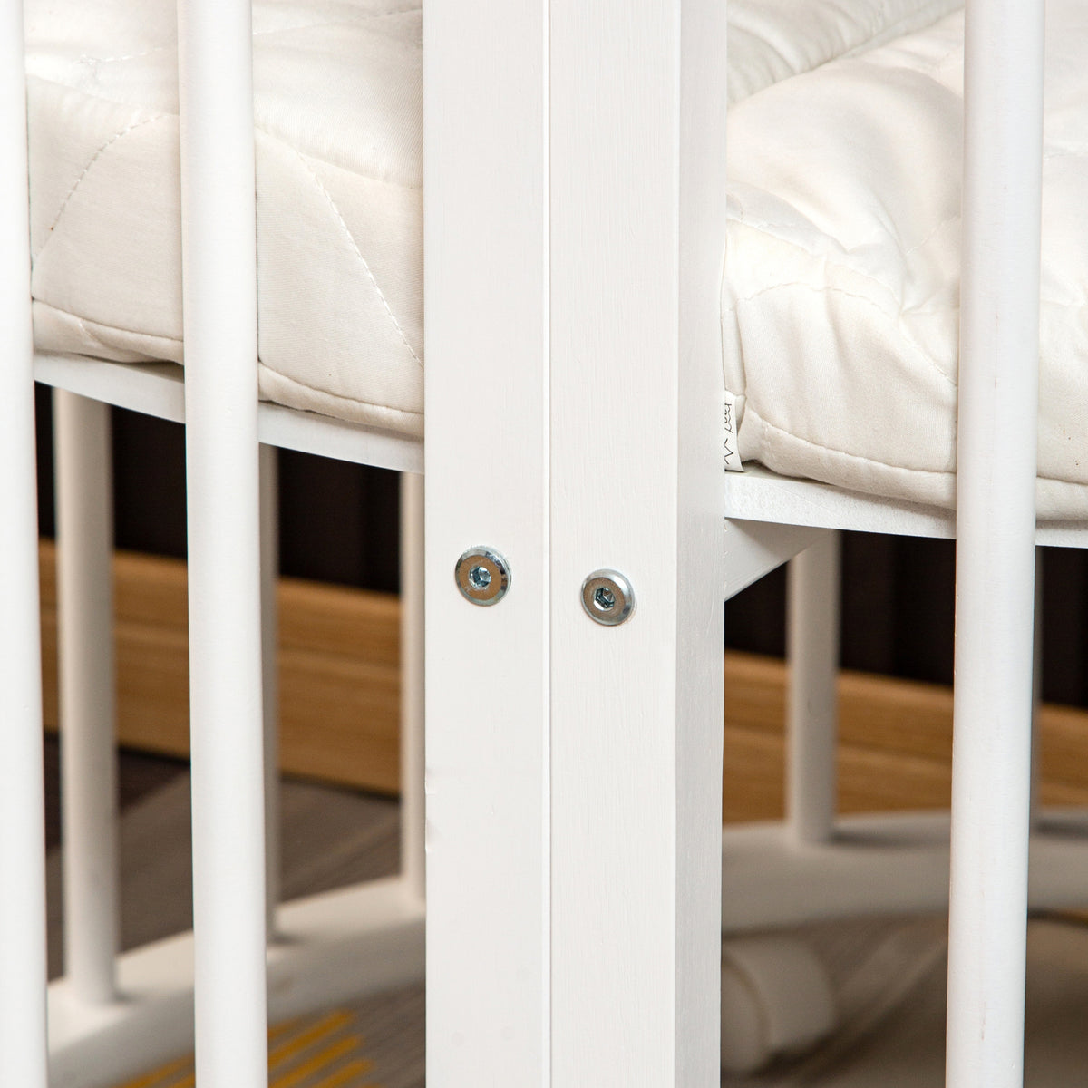 Round baby playpen with wheels and mattress