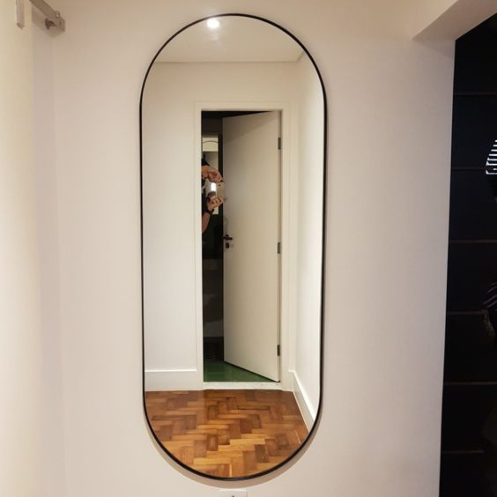 Ovalt spejl i fuld længde - Minimalistisk vægspejl - 50x160cm
