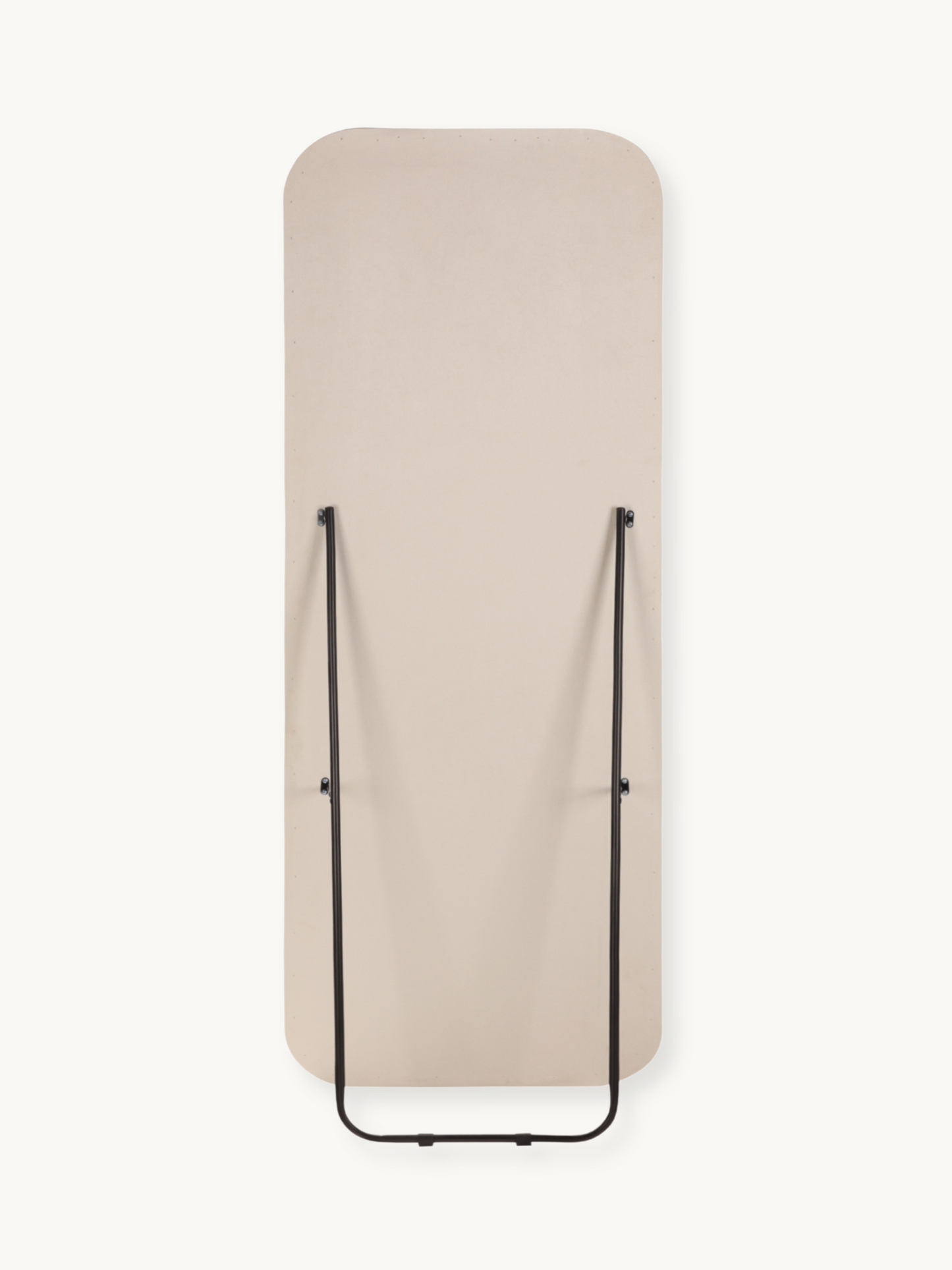 Asymmetrischer Standspiegel Felis mit Wildleder-Samt-Polsterung