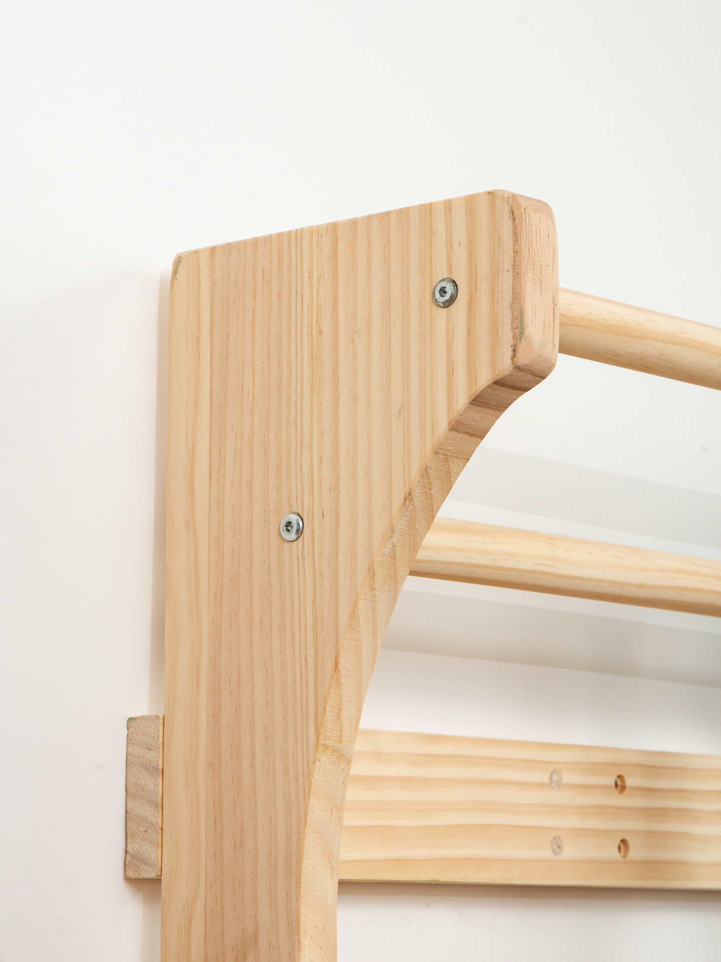 Indoor wall climbing frame Lou