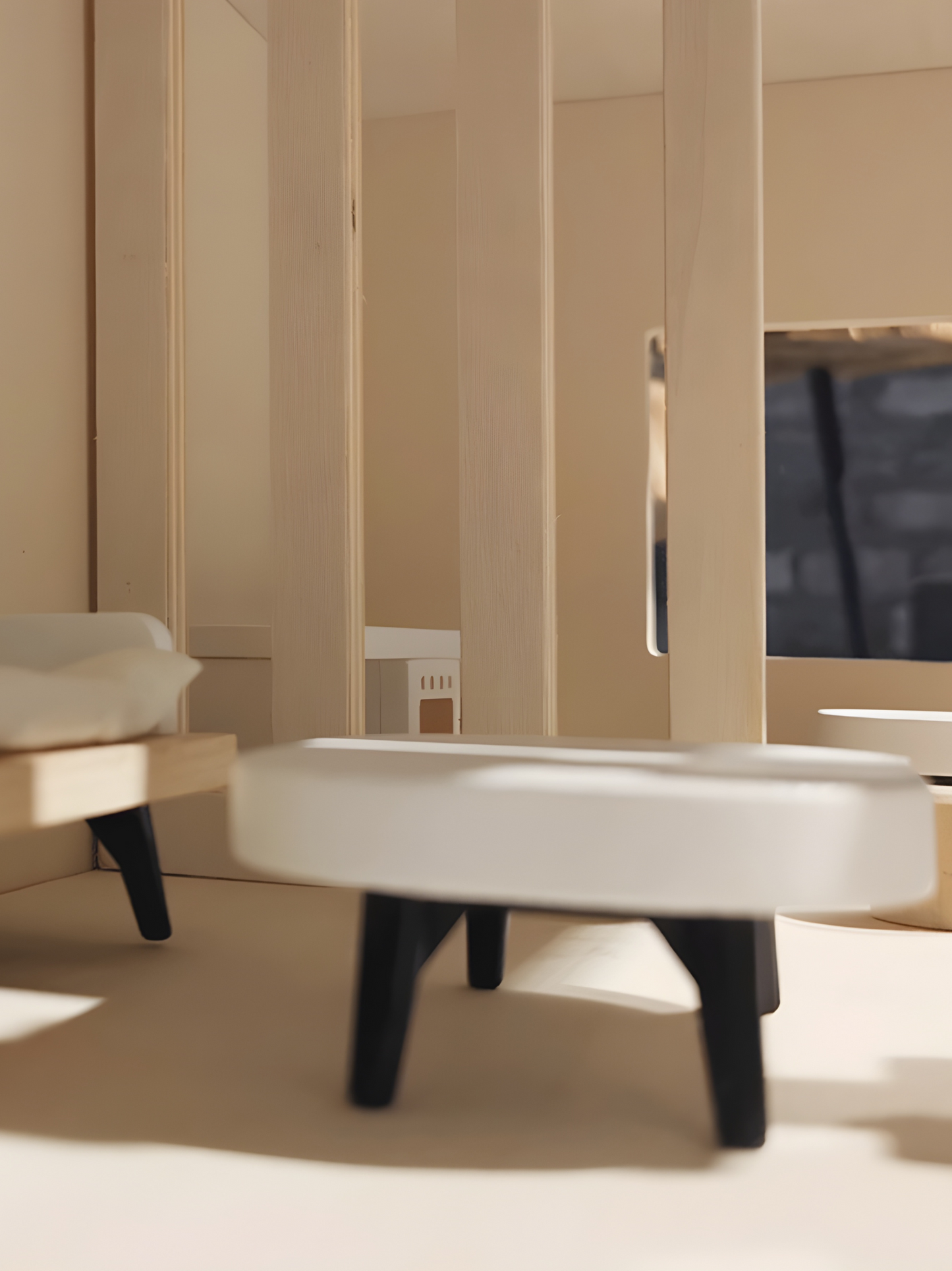 Houten poppenhuis met meubilair