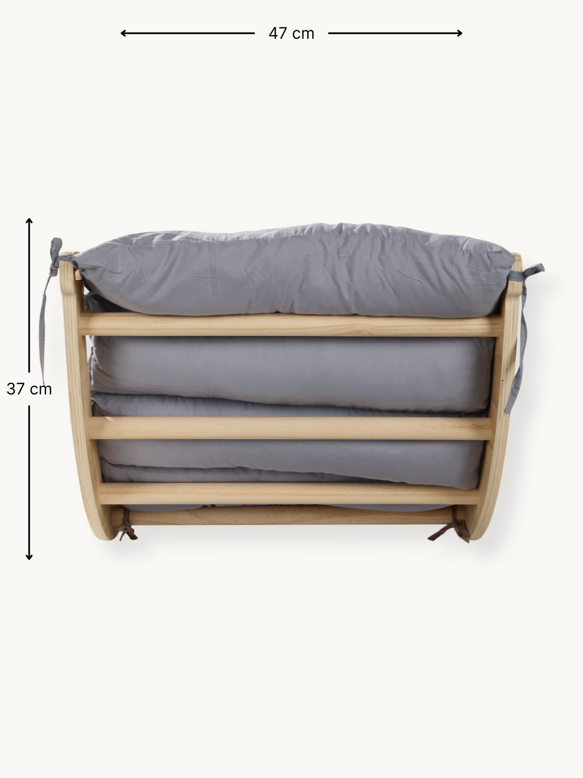 Front-facing dimension diagram of natural wood climbing arch rocker with grey cushion, annotated 47 cm wide by 37 cm tall