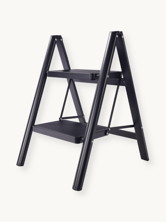Folding 2-step ladder with anti-slip steps