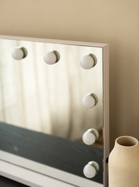 Hollywood make-up mirror Lana with 12 LED Lamps
