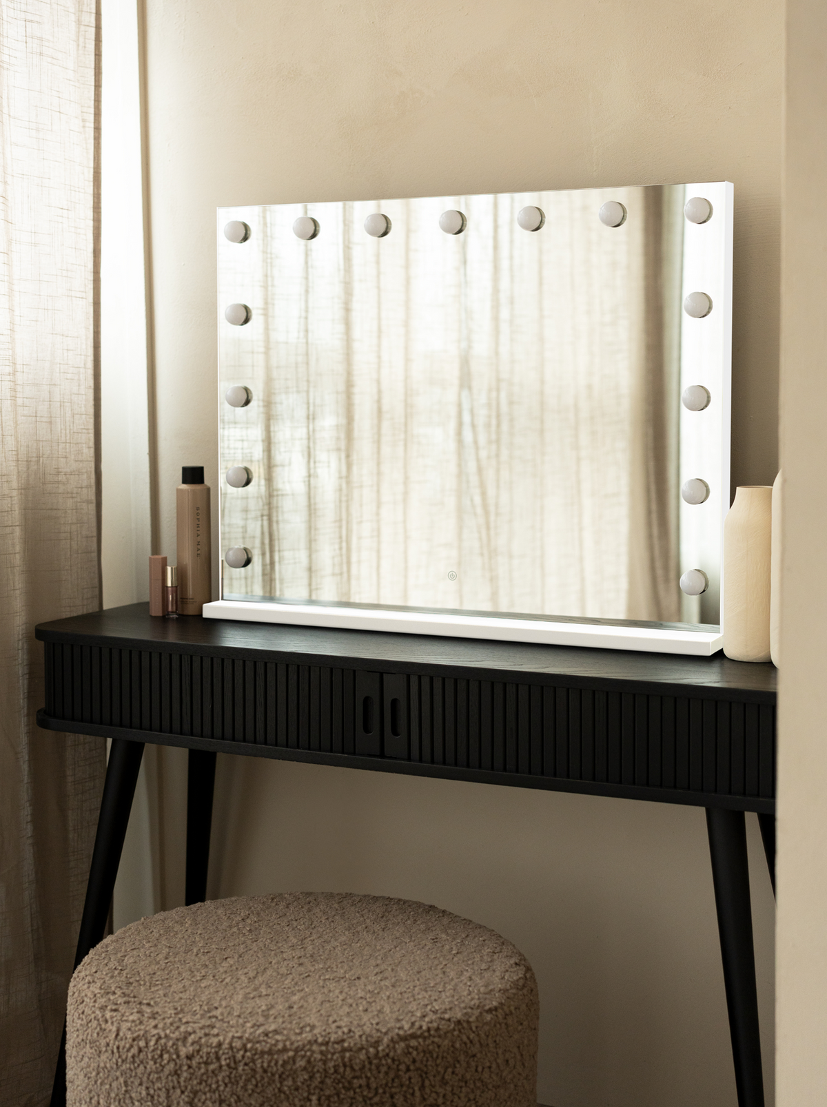 Hollywood make-up mirror Lana with 15 LED Lamps