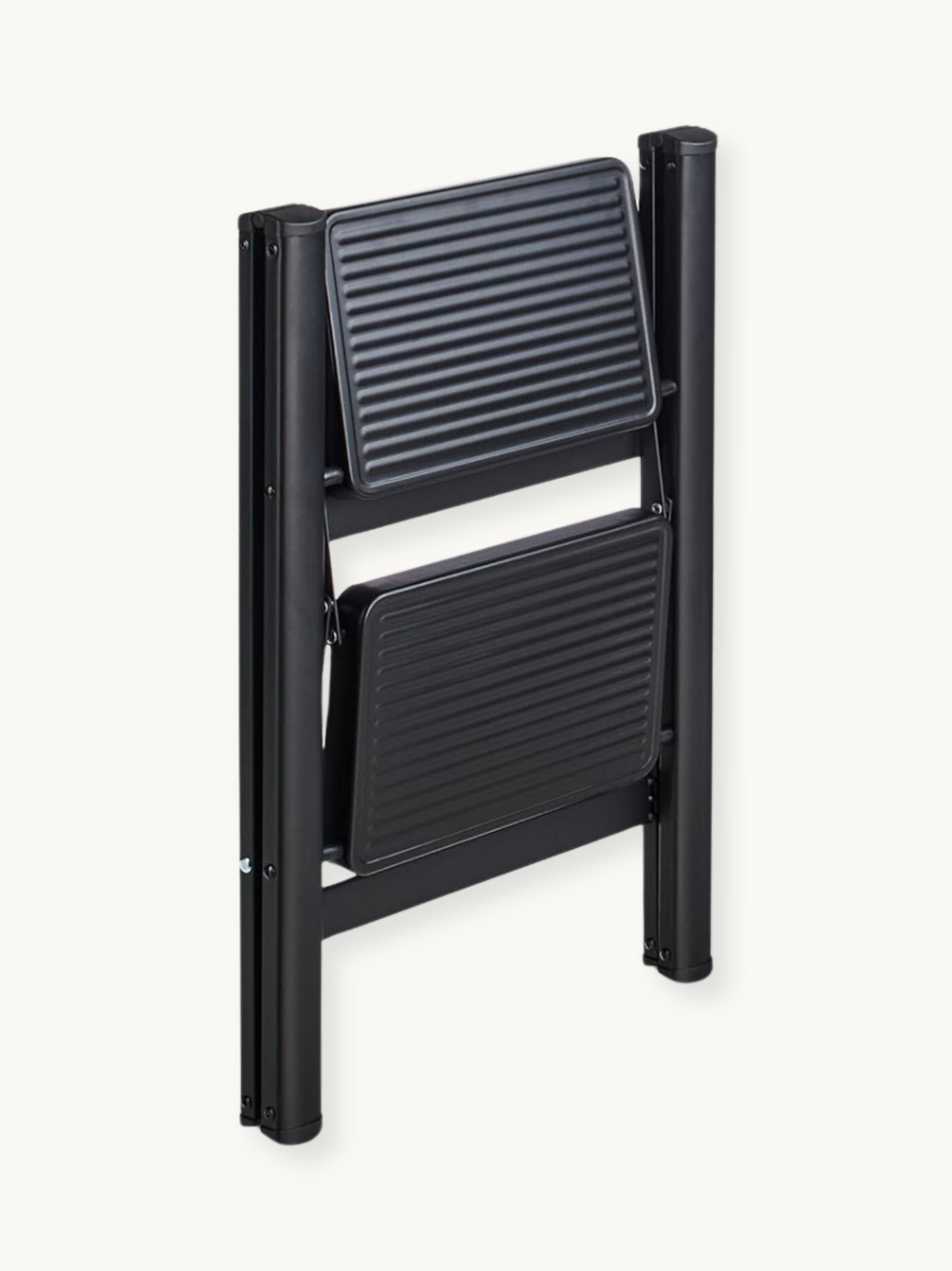 Folding 2-step ladder with anti-slip steps