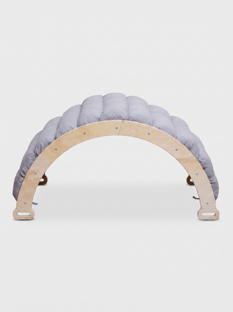 Cushion for climbing arch