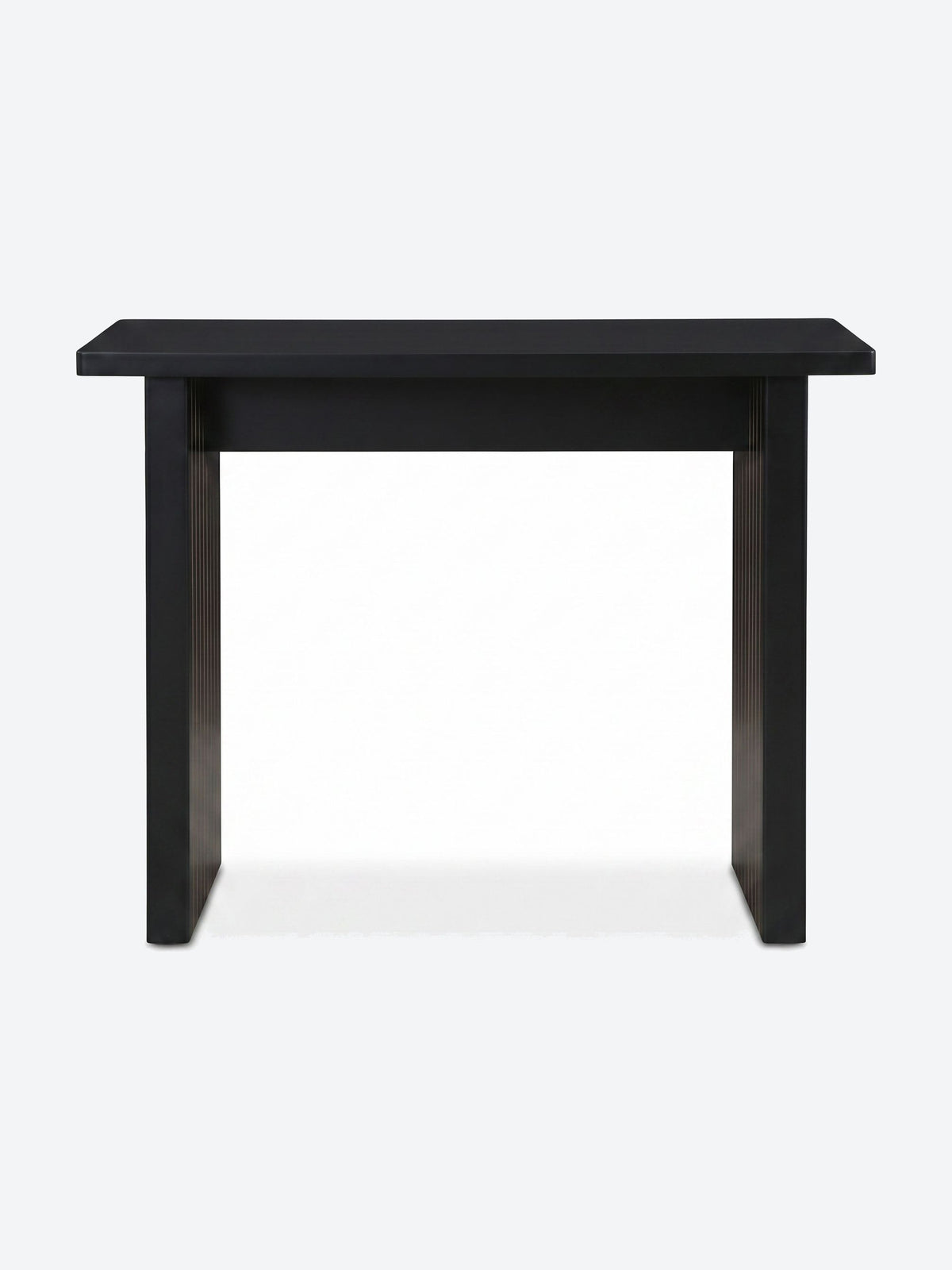 Japandi console table with ribbed legs