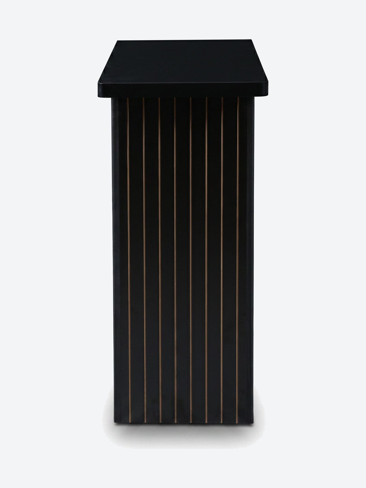 Japandi console table with ribbed legs