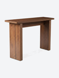 Japandi console table with ribbed legs