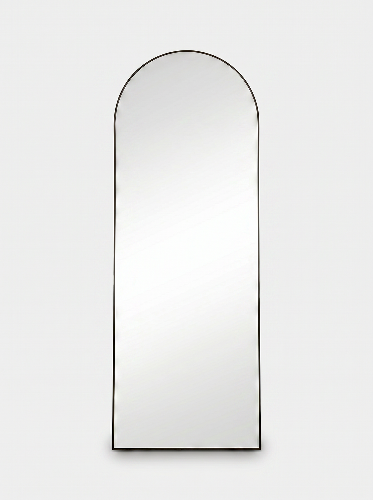 Oval standing mirror Eden